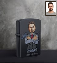 Kişiye Özel Berber Karikatürlü UV Baskılı Siyah Benzinli Çakmak Bay-1