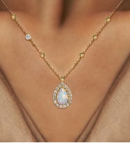 Demas Gold Pırlanta 14 Ayar Altın Dorikalı Taşlı Avustralya Beyaz Opal Kolye