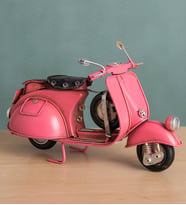 Nostaljik Metal Vespa Motor Pembe 17 Cm