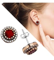 Zirkon ve Kırmızı Ruby Taşlı Yuvarlak Tasarım 925 Ayar Gümüş Küpe (Çok Renkli)