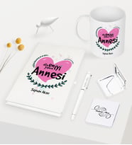 BK Gift Kişiye Özel Dünyanın En İyi Annesi Beyaz Defter Kalem Kupa Ayna Seti - 11 (Model 1)