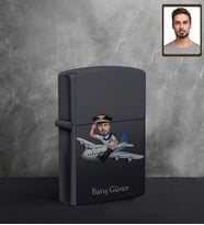 Kişiye Özel Pilot Karikatürlü UV Baskılı Siyah Benzinli Çakmak Bay-5