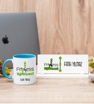 Fitness Eğitmeni Mavi Kupa Bardak Ve Masa İsimliği Hediye Seti