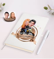 BK Gift Kişiye Özel Yılın En Mükemmel Çifti Karikatürlü Beyaz Defter ve Kalem Hediye Seti-17