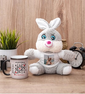 Aşk Her Zaman Kazanır Sihirli Kupa Bardak ve Peluş Tavşan