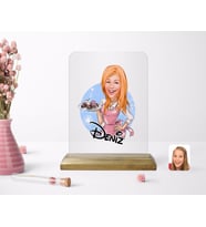 BK Gift Kişiye Özel Kadın Aşçı Karikatürlü Ahşap Standlı Çerçeve-4 (Beyaz)