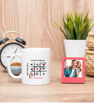 Aşk Her Zaman Kazanır Beyaz Kupa Bardak ve Kırmızı Mini Fotoğraf Çerçevesi