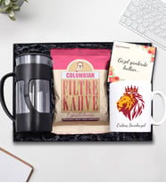 Kişiye Özel Sarı Kırmızı Aslan Tasarımlı Kupa & French Press & Colombian Taze Filtre Kahve Hediye Seti