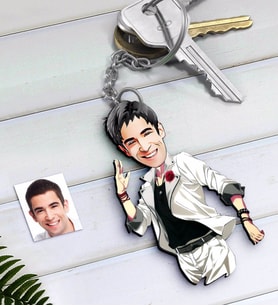 BK Gift Kişiye Özel Bay Karikatürlü Ahşap Anahtarlık-34 (Beyaz)