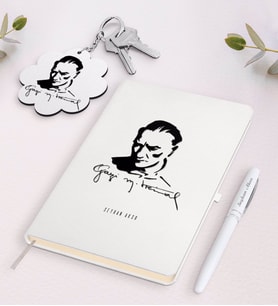 BK Gift Kişiye Özel Atatürk Temalı Beyaz Defter Kalem ve Anahtarlık Hediye Seti-19 (Model 1)