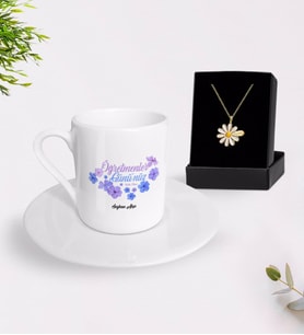 BK Gift Kişiye Özel Öğretmenler Gününüz Kutlu Olsun Türk Kahvesi Fincanı ve İsimli Papatya Kolye Hediye Seti-12 (Model 1)