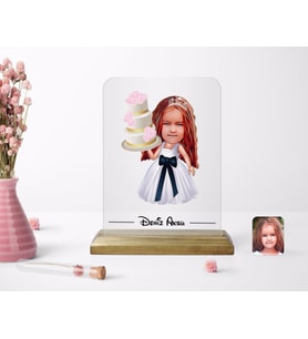 BK Gift Kişiye Özel Kız Çocuk Doğum Günü Karikatürlü Ahşap Standlı Çerçeve (Beyaz)