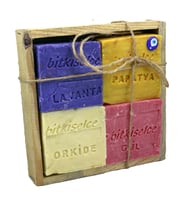 Bitkiselce Doğal Yağlarla El Yapımı 4'lü Sabun Seti - Gül, Lavanta, Papatya ve Orkide 450 gr. 4 kalıp sabun