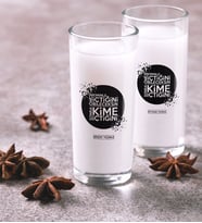 BK Gift Kişiye Özel Renkli Baskılı Önce Kiminle İçtiğini Bileceksin İkili Rakı Bardağı Seti-3 (Beyaz)