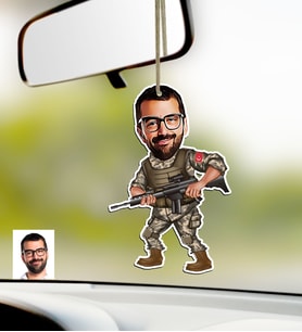 BK Gift Kişiye Özel Asker Karikatürlü Ahşap Araba Dikiz Ayna Süsü-1 (Çok Renkli)