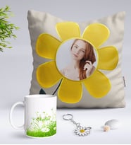 BK Gift Kişiye Özel Fotoğraflı Papatya Yastık Kupa ve Silver Papatya Anahtarlık-6 (Model 1)