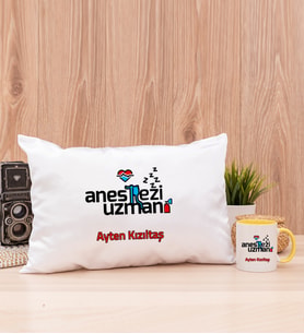 Anestezi Uzmanı Dikdörtgen Yastık ve Sarı Kupa Bardak