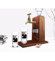 BK Gift Kişiye Özel Renkli Baskılı Atatürk Temalı İkili Rakı Bardağı ve Ahşap Rakı Standı Hediye Seti-33 (Model 1)