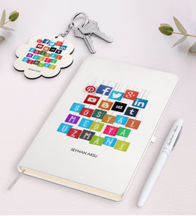 BK Gift Kişiye Özel Sosyal Medya Uzmanı Beyaz Defter Kalem ve Anahtarlık Hediye Seti-1 (Model 1)