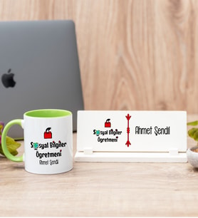 Sosyal Bilgiler Öğretmeni Yeşil Kupa Bardak Ve Masa İsimliği Hediye Seti
