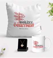 BK Gift Kişiye Özel İngilizce Öğretmeni Beyaz Kupa Yastık ve İsimli Papatya Kolye Hediye Seti-1 (Model 1)