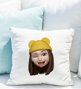 Emoji Kız Stiker Yastığı