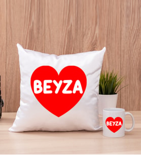 İsim Yazılı Kırmızı Kalpli Kare Yastık ve Beyaz Kupa Bardak