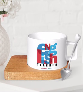 BK Gift Kişiye Özel İngilizce Öğretmeni Ahşap Altlıklı Seramik Fincan-10 (Beyaz)