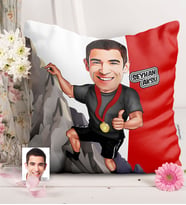BK Gift Kişiye Özel Bay Dağcı Karikatürlü  Yastık