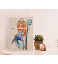 BK Gift Kişiye Özel Kadın Diş Hekimi Karikatürlü Otantik Masaüstü Ahşap Palet Çerçeve-2 (Beyaz)