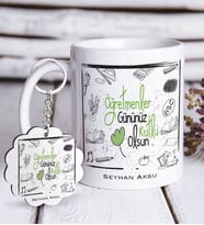 BK Gift Kişiye Özel Öğretmenler Günümüz Kutlu Olsun Beyaz Kupa ve Anahtarlık Hediye Seti-8 (Model 1)