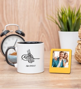 Tuğra Desenli Siyah Kupa Bardak ve Sarı Mini Fotoğraf Çerçevesi