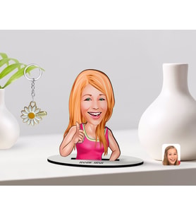BK Gift Kişiye Özel Kadın Karikatürlü 3D Ahşap Biblo ve İsimli Gold Papatya Anahtarlık-10 (Model 1)