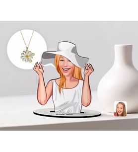 BK Gift Kişiye Özel Kadın Karikatürlü 3D Ahşap Biblo ve İsimli Tarihli Papatya Kolye Seti-20 (Model 1)