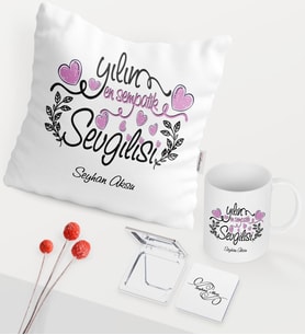 BK Gift Kişiye Özel Yılın En Sempatik Sevgilisi Temalı Beyaz Kupa Ayna Yastık Seti
