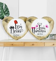 BK Gift Kişiye Özel İkili Evin Reisi Ve Hanımı Altın Yaldız Sihirli Kalp Yastık