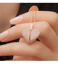 Gümüş Kalpli Kapaklı İsimli Kolye (Rose)
