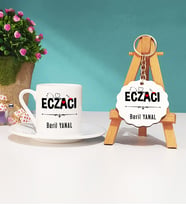 Eczacı Tasarımlı Kişiye Özel Hediye Eczacı Türk Kahvesi Fincanı ve Anahtarlık Seti