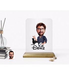 BK Gift Kişiye Özel Erkek Yönetmen Karikatürlü Ahşap Standlı Çerçeve (Beyaz)
