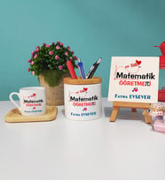 Mesajlı Matematik Öğretmeni Ahşap Altlıklı Türk Kahvesi Fincanı Kalemlik Dekoratif Taş Baskı Hediye Seti