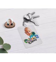 BK Gift Kişiye Özel Bebek Karikatürlü Şeffaf Pleksi Anahtarlık-5 (Beyaz)