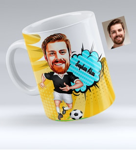 BK Gift Kişiye Özel Siyah Beyaz Futbolcu Karikatürlü Beyaz Kupa Bardak  2