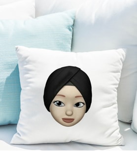 Emoji Kız Tesettürlü Stiker Yastığı