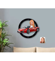 BK Gift Kişiye Özel Plakalı Kadın Ferrari F12 Karikatürlü Ahşap Duvar Saati-1 (Beyaz)
