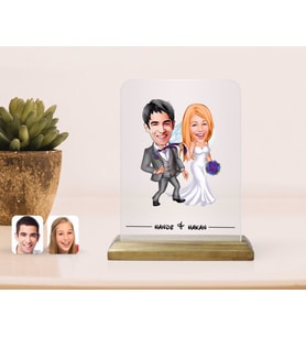BK Gift Kişiye Özel Evleniyoruz Karikatürlü Çerçeve-6 (Beyaz)