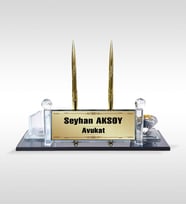 BK Gift Kişiye Özel Vip Saatli Kristal Masa İsimliği