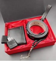 Özel Kutusunda Kişiye Özel Erkek Cüzdan & Zippo Çakmak& Kemer& Tesbih & Anahtarlık Hediye Seti  (Model 1)