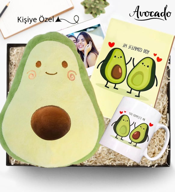 Kişiye Özel Avakado Yastık & Avokado Kupa & Defter Kutulu Hediye Seti
