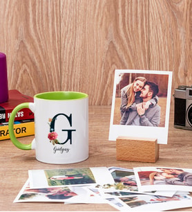 Baş Harfli ve İsimli Yeşil Kupa Bardak ve Ahşap Standlı Polaroid Set