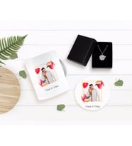 BK Gift Kişiye Özel Sevgililer Günü Temalı İsimli Fotoğraflı Kupa Bardak Altlığı ve İsimli Silver Papatya Kolye Seti-28 (Model 1)